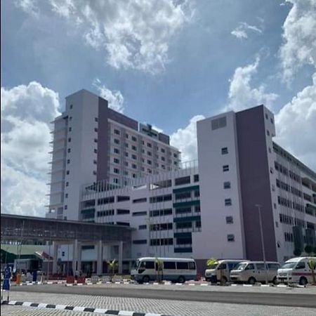 Serapi Verdure Hotel Kuching Eksteriør billede